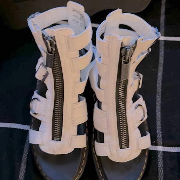 🌟 DOC MARTENS Women's Olson Sandal, Wm. Sz. 9. Gladiator Zipper Sandals⚡️ 🌻 - Picture 11 of 16